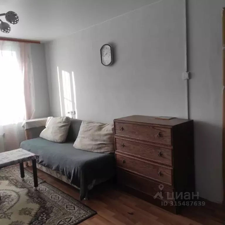 Комната Свердловская область, Екатеринбург ул. Умельцев, 9 (16.8 м) - Фото 1