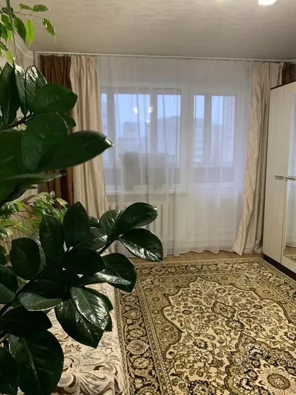 3-к кв. Чувашия, Новочебоксарск ул. 10-й Пятилетки, 37 (58.7 м) - Фото 1