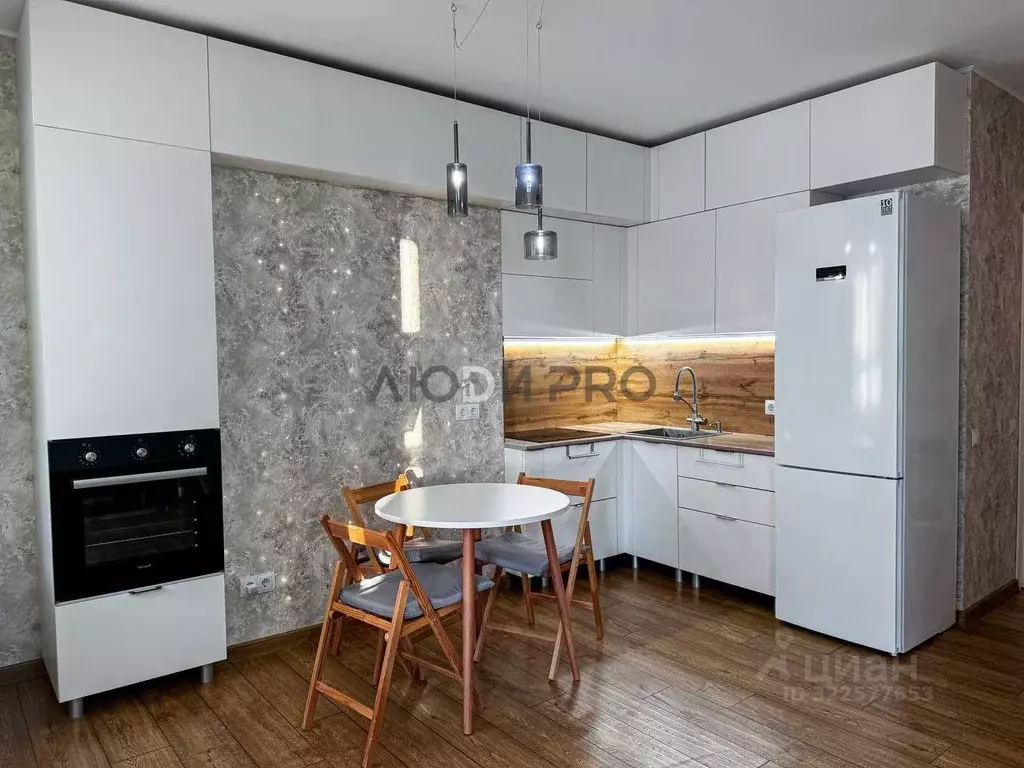 1-к кв. Башкортостан, Уфа бул. Давлеткильдеева, 5 (37.2 м) - Фото 1