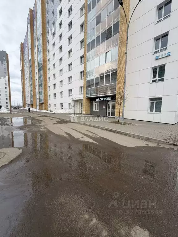 3-к кв. Коми, Сыктывкар Октябрьский просп., 218 (66.1 м) - Фото 1