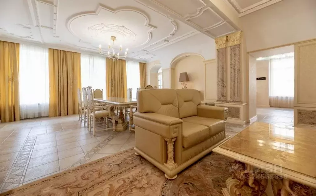 Дом в Санкт-Петербург, Санкт-Петербург, Кронштадт Советская ул., 3 ... - Фото 2