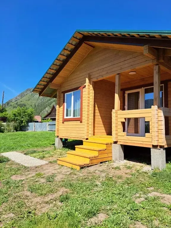 Дом в Алтай, Чемальский район, с. Чемал Восточная ул., 3 (30 м) - Фото 0