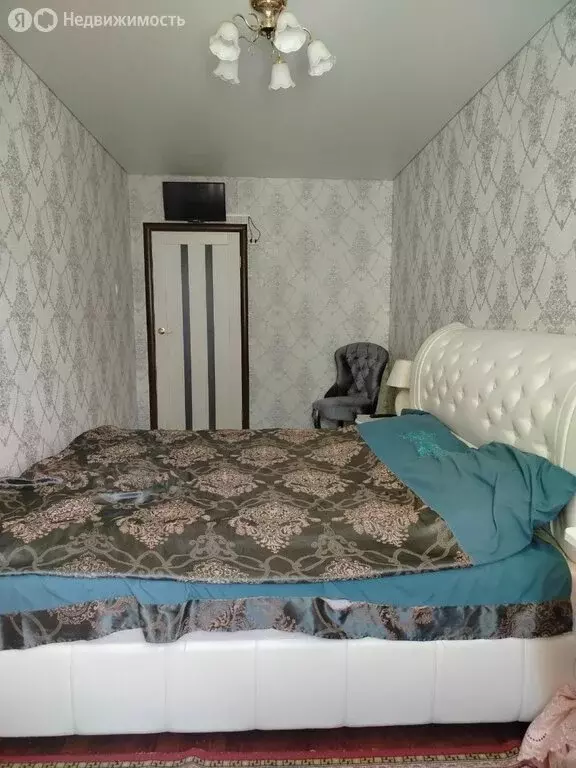 3-комнатная квартира: Джанкой, Интернациональная улица, 10 (57.9 м) - Фото 1