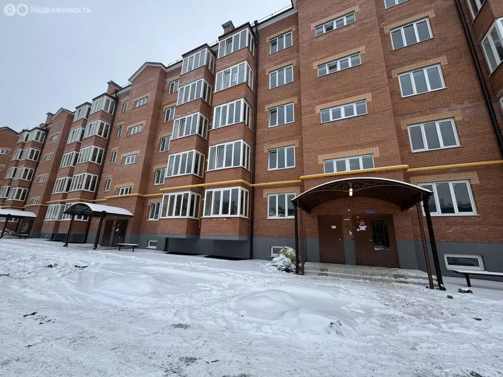 5-комнатная квартира: Владикавказ, улица Хадарцева, 39 (200 м) - Фото 1