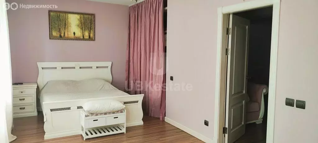 3-комнатная квартира: Алушта, Красноармейская улица, 15Ж (130 м) - Фото 1