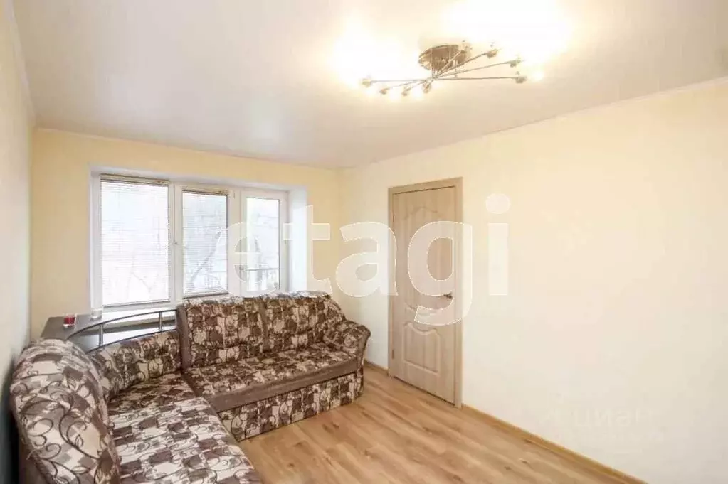 2-к кв. Тюменская область, Тюмень Холодильная ул., 122 (41.6 м) - Фото 1