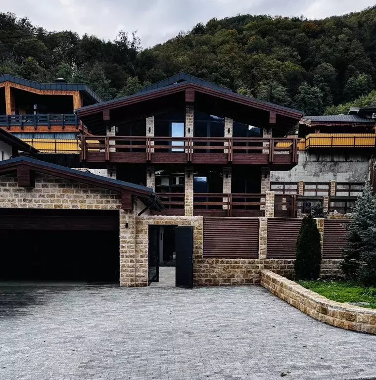 Коттедж в Краснодарский край, Сочи Красная Поляна пгт, ул. ... - Фото 1