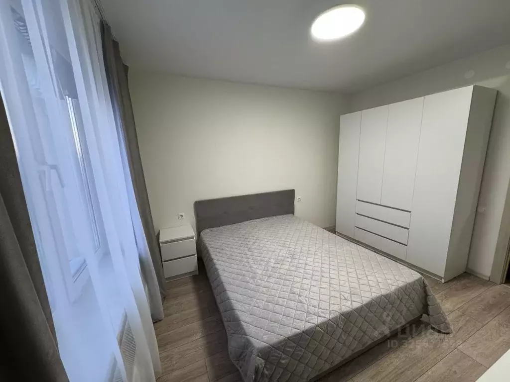 1-к кв. Тюменская область, Тюмень ул. 50 лет Октября, 57В (41.0 м) - Фото 2