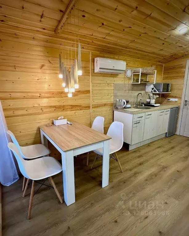 Дом в Приморский край, Надеждинский район, пос. Девятый Вал ул. ... - Фото 1