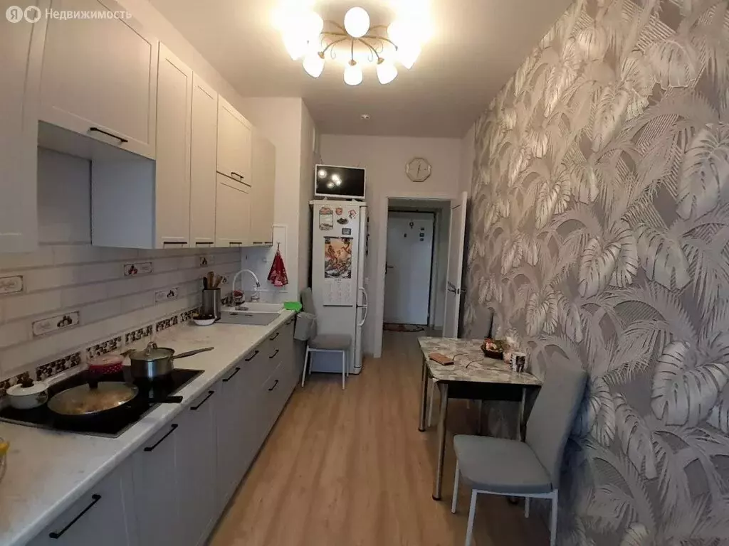 2-комнатная квартира: Новый Уренгой, район Северная Жилая Часть, ... - Фото 2