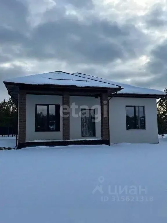 Дом в Свердловская область, Белоярский муниципальный округ, пос. ... - Фото 0