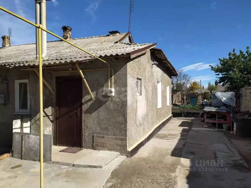 2-к кв. Крым, Симферопольский район, Гвардейское с/пос, с. Маленькое ... - Фото 1