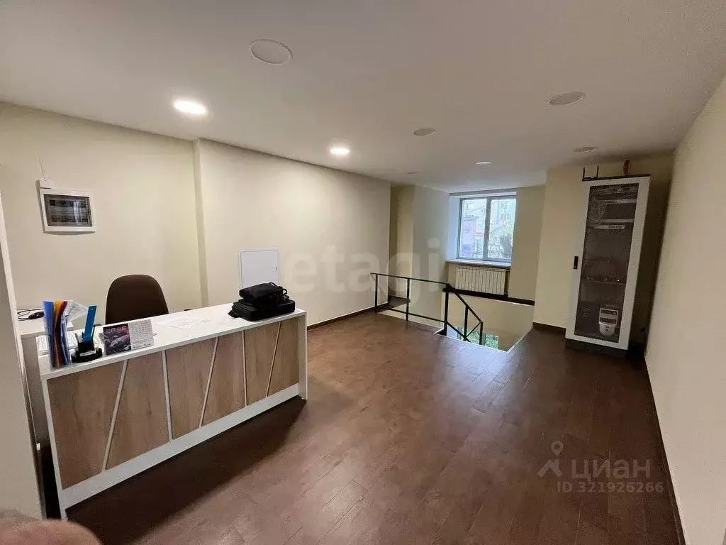 Офис в Челябинская область, Челябинск ул. Энгельса, 28 (311 м) - Фото 1