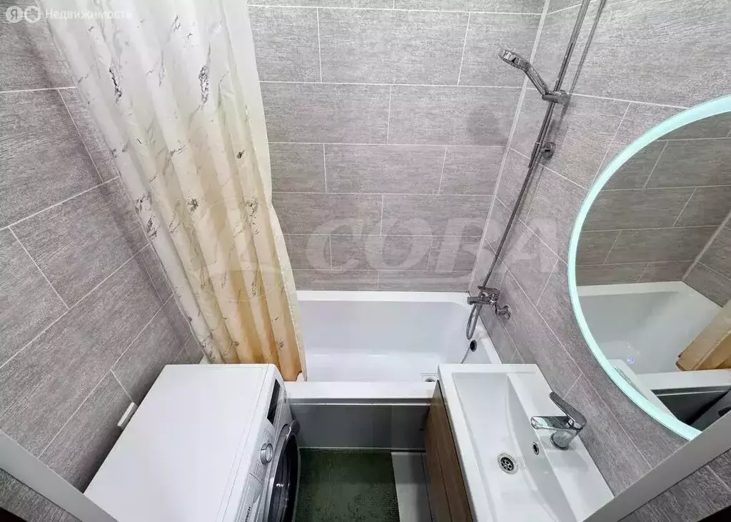 2-комнатная квартира: Тюмень, улица Монтажников, 2 (47.2 м) - Фото 1