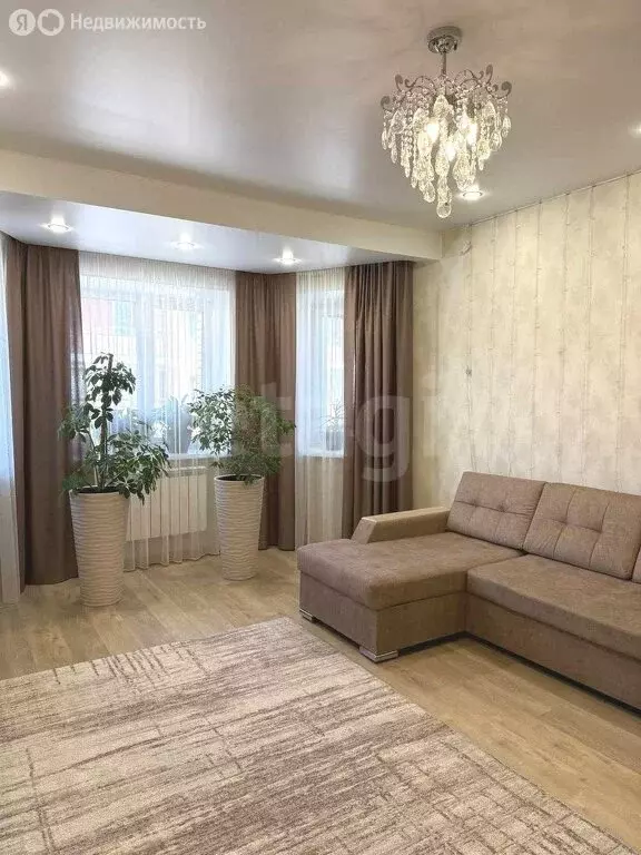3-комнатная квартира: Абакан, улица Авиаторов, 6 (82.7 м) - Фото 1