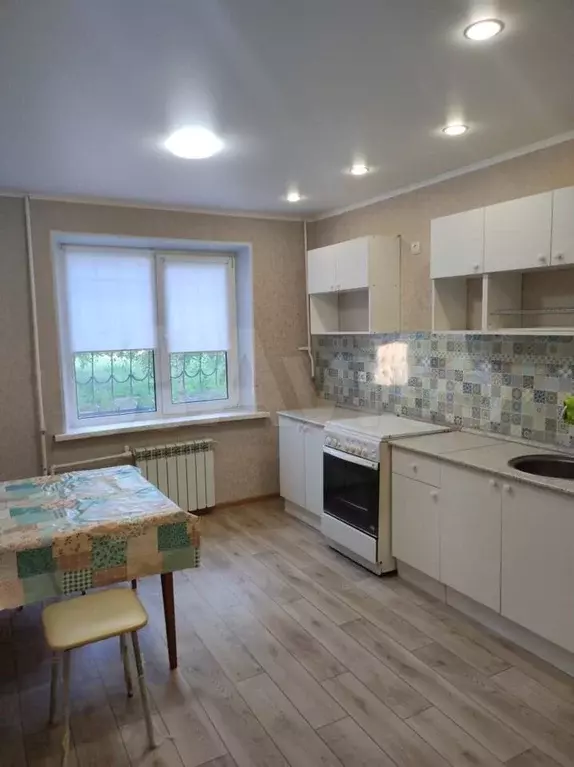 3-к. квартира, 60м, 1/9эт. - Фото 0