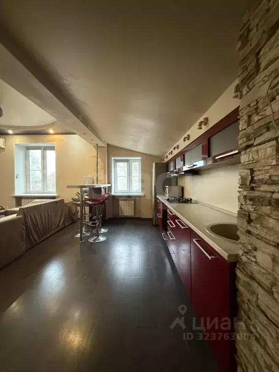 Студия Воронежская область, Воронеж просп. Революции, 49 (43.6 м) - Фото 1