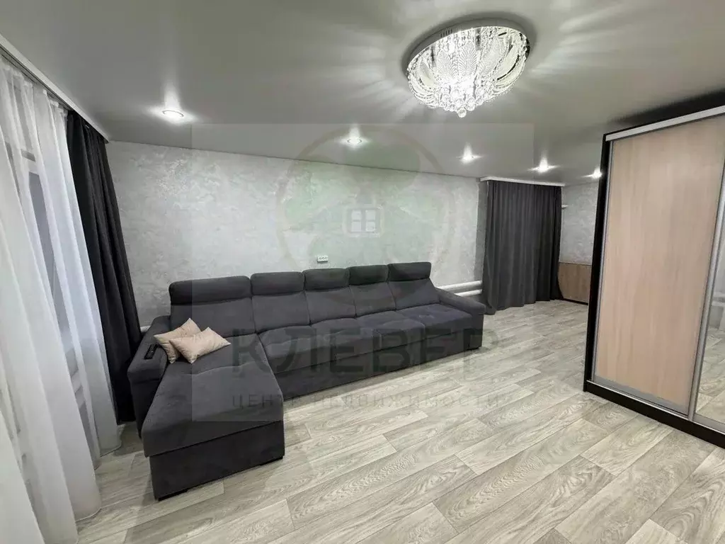 Дом в Башкортостан, Кушнаренковский сельсовет, с. Кушнаренково ул. ... - Фото 1