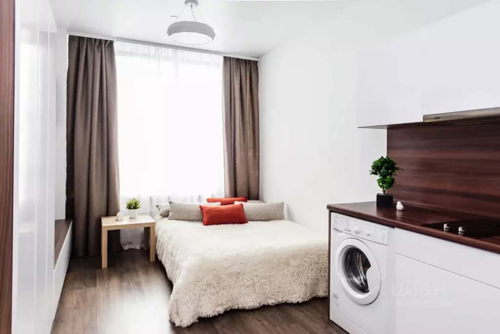 Студия Свердловская область, Екатеринбург ул. Малышева, 42А (22.0 м) - Фото 1