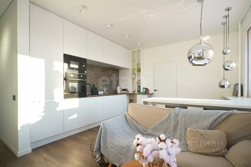 1-к кв. Тюменская область, Тюмень ул. Мельникайте, 38к1 (52.6 м) - Фото 1