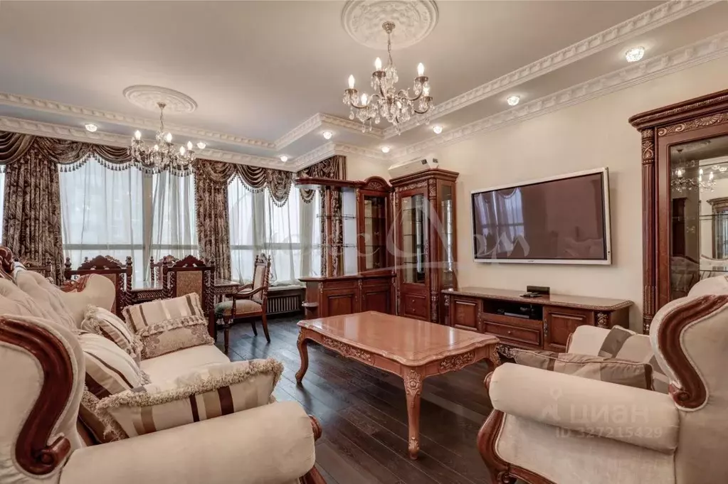 4-к кв. Москва Молодогвардейская ул., 8к1 (190.5 м) - Фото 1