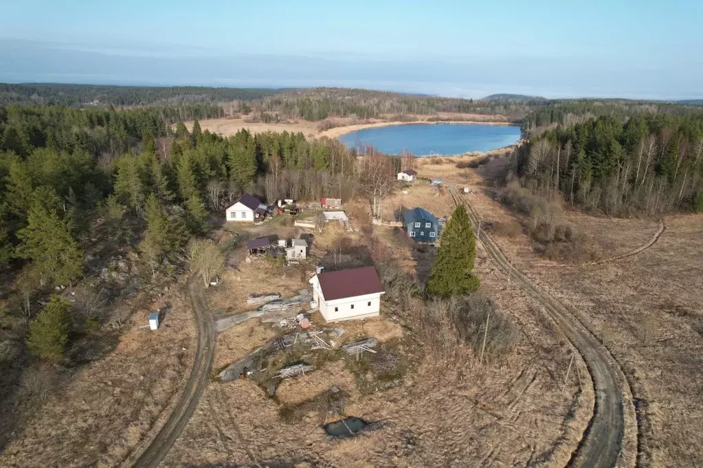 Дом в Карелия, Лахденпохский муниципальный округ, пос. Лумиваара, 1301 ... - Фото 1