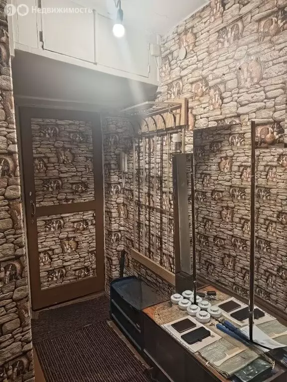2-комнатная квартира: Калтан, улица Горького, 20 (46.4 м) - Фото 0