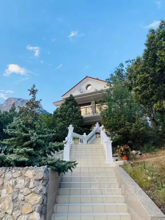 Дом в Севастополь Севастопольская зона ЮБК кв-л, 6 (200 м) - Фото 1