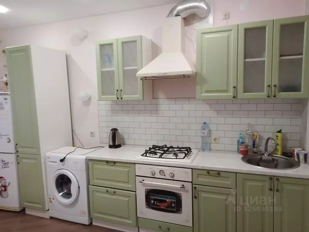 3-к кв. Калужская область, Калуга Литейная ул., 15 (100.0 м) - Фото 1