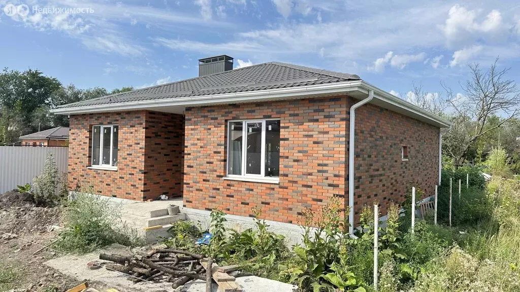 Дом в Батайск, улица Комарова (110 м) - Фото 1