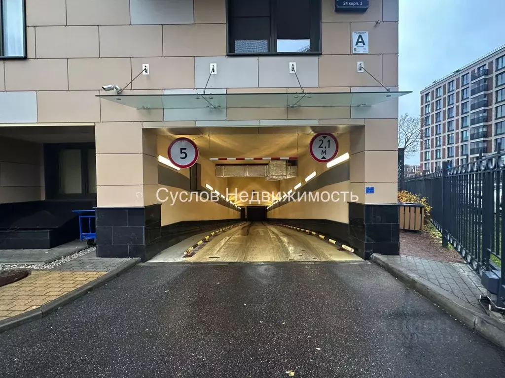 Гараж в Санкт-Петербург Петровский просп., 24к3 (25 м) - Фото 1