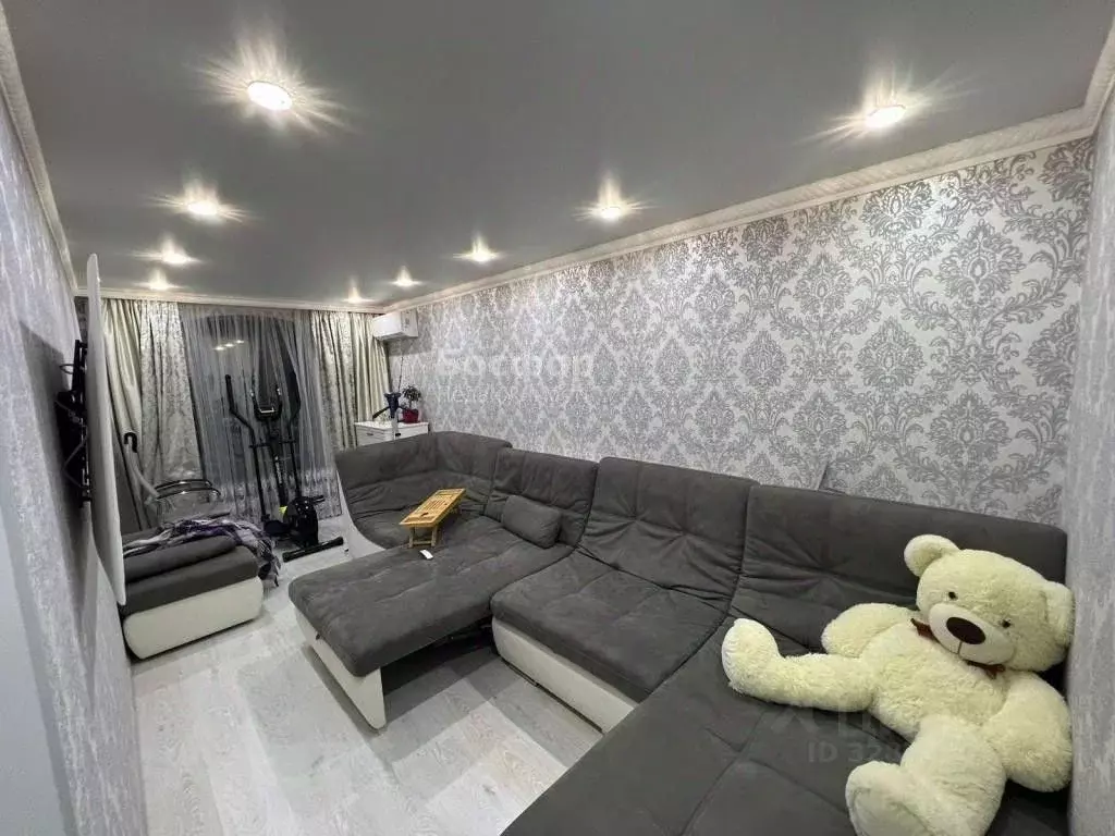 2-к кв. Крым, Феодосия ул. Чкалова, 96 (58.0 м) - Фото 1