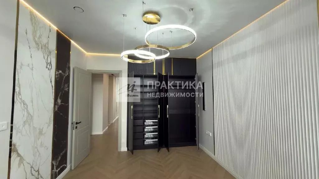 Продается 3-комнатная квартира - Фото 1