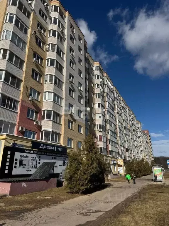 2-к кв. Калужская область, Обнинск ул. Курчатова, 72 (72.0 м) - Фото 1