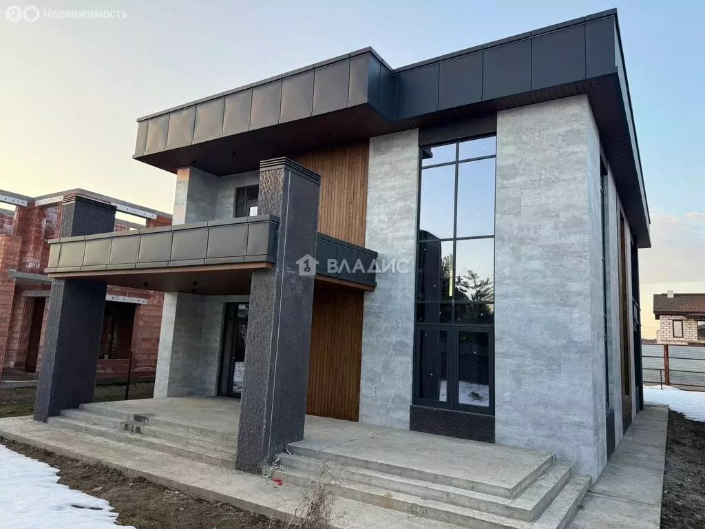 Дом в деревня Покровское, КП Новорижский, 419 (300 м) - Фото 1