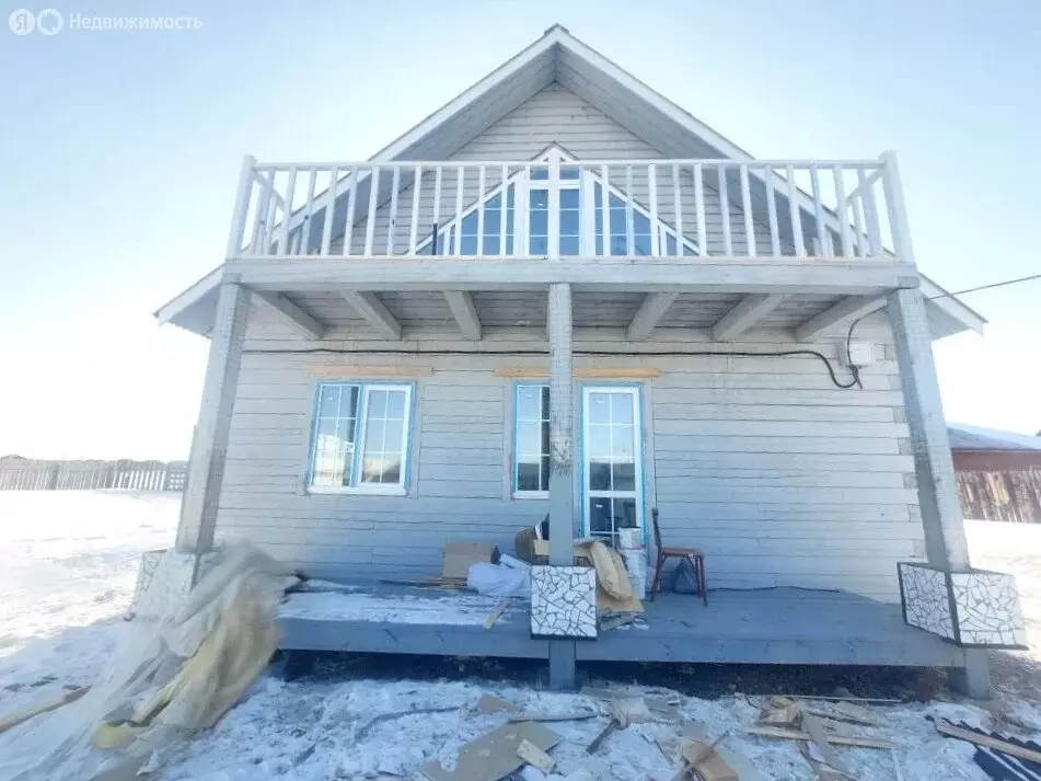 Дом в село Хомутово, 1-й Трактовый переулок (160 м) - Фото 1