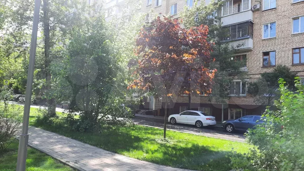 Помещение в цоколе рядом с метро - Фото 1