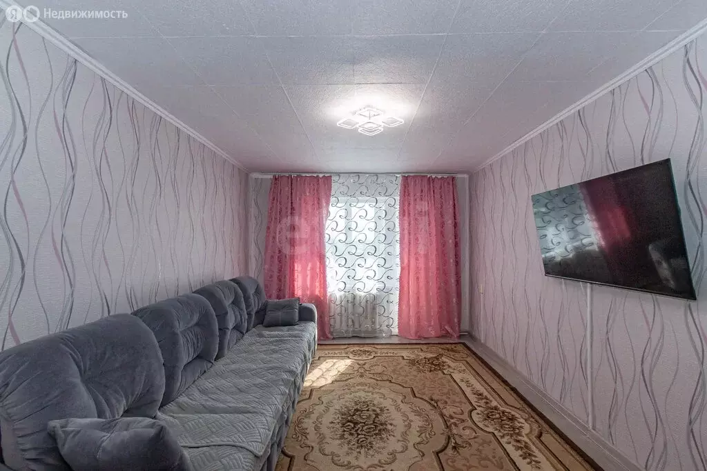 3-комнатная квартира: село Покровка, Центральная улица, 41Б (61.8 м) - Фото 2