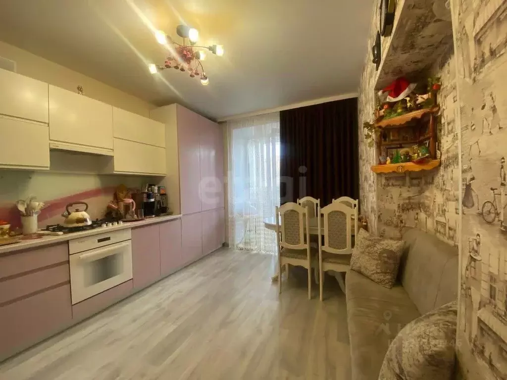 3-к кв. Марий Эл, Йошкар-Ола ул. Строителей, 43 (99.2 м) - Фото 1