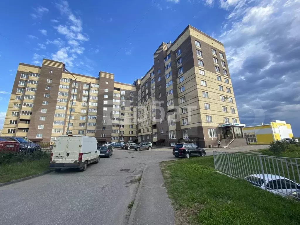 4-к. квартира, 110 м, 4/9 эт. - Фото 0