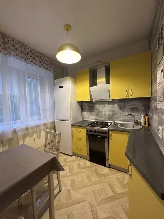 1-к. квартира, 30 м, 2/5 эт. - Фото 0