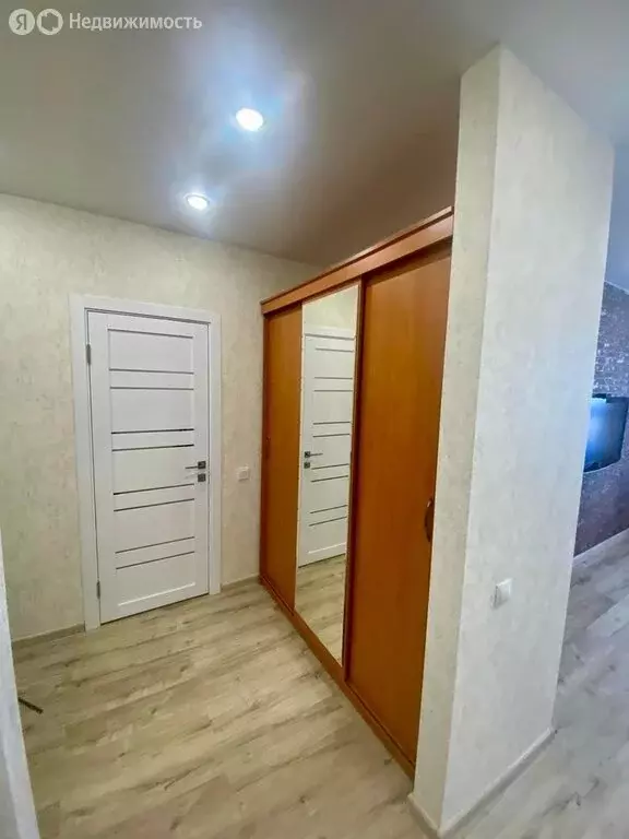 1-комнатная квартира: Тюмень, улица Василия Малкова, 10 (29 м) - Фото 1