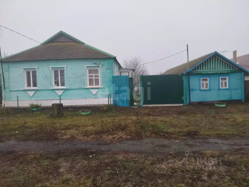 Дом в Белгородская область, Прохоровский район, Холоднянское с/пос, с. ... - Фото 1