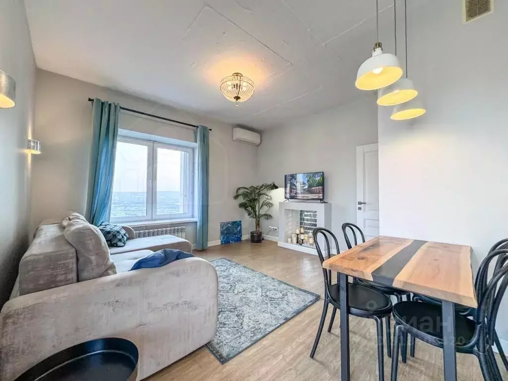 3-к кв. Иркутская область, Иркутск ул. Красных Мадьяр, 14 (80.0 м) - Фото 1