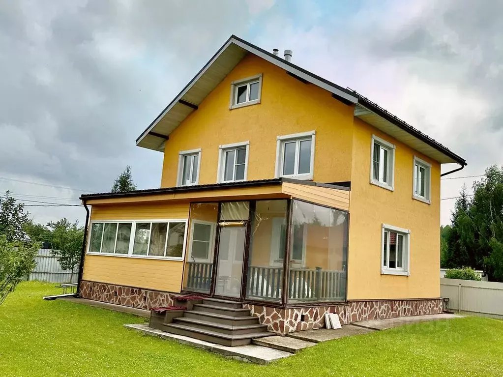 Дом в Московская область, Одинцовский городской округ, д. Чапаевка ул. ... - Фото 1