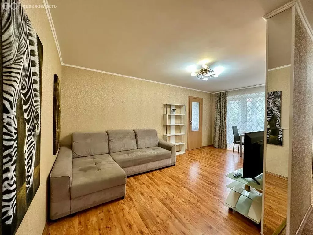 2-комнатная квартира: Калининград, Свободная улица, 4 (44 м) - Фото 1