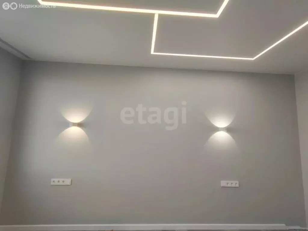 1-комнатная квартира: Тюмень, улица Эльвиры Федоровой, 1 (36.7 м) - Фото 1