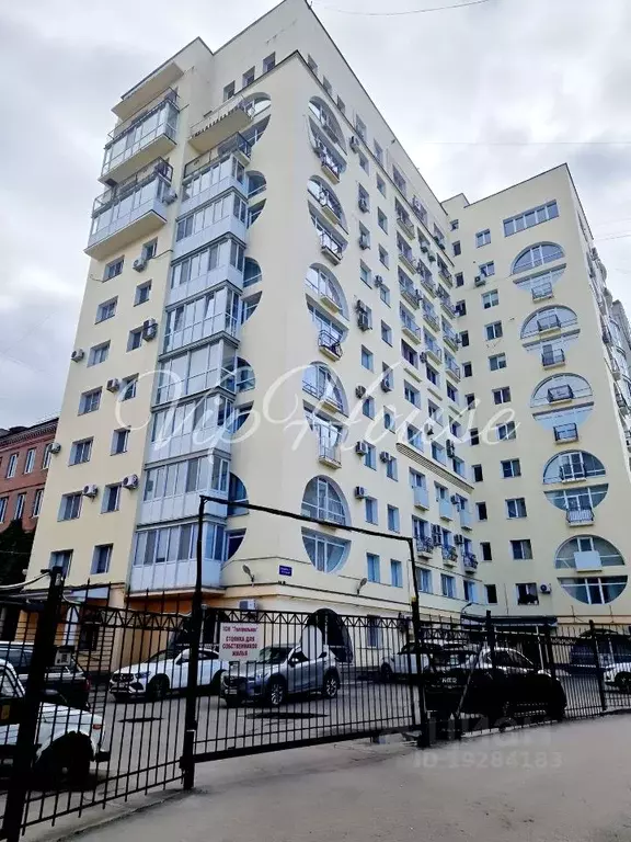 6-к кв. Саратовская область, Саратов Театральная пл, 1/37 (202.0 м) - Фото 0