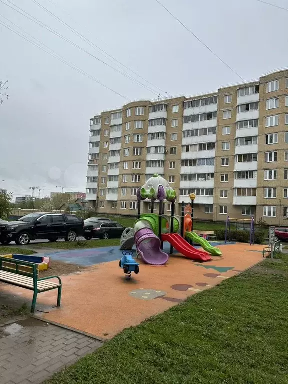 Комната 18 м в 3-к., 2/8 эт. - Фото 0