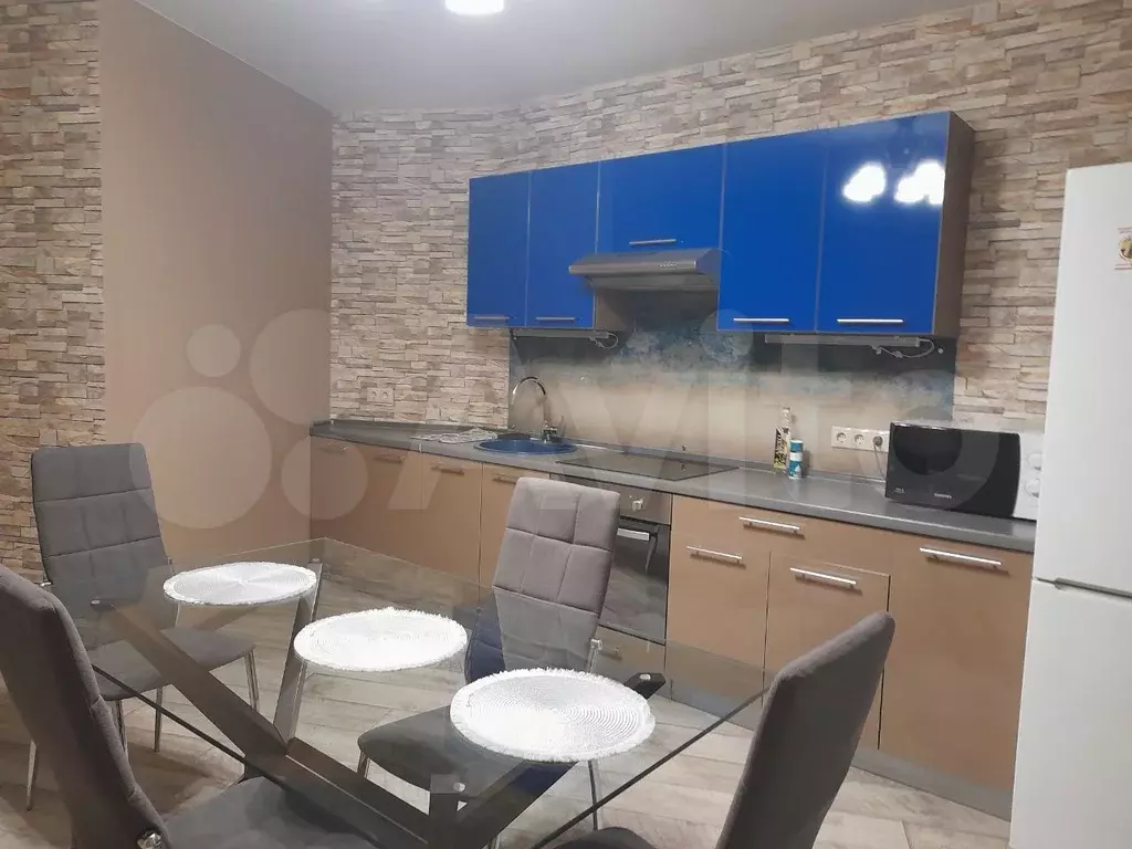 2-к. квартира, 70 м, 7/23 эт. - Фото 0